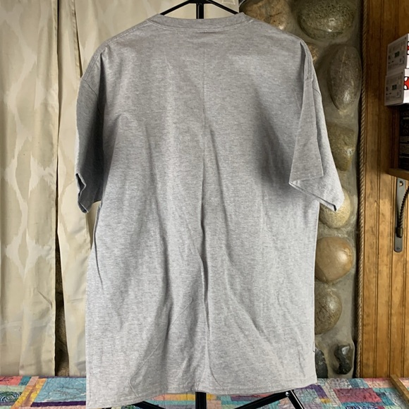 Disney Parks 2019 Resort Men’s XL Tee Shirt NWT - Picture 5 of 8